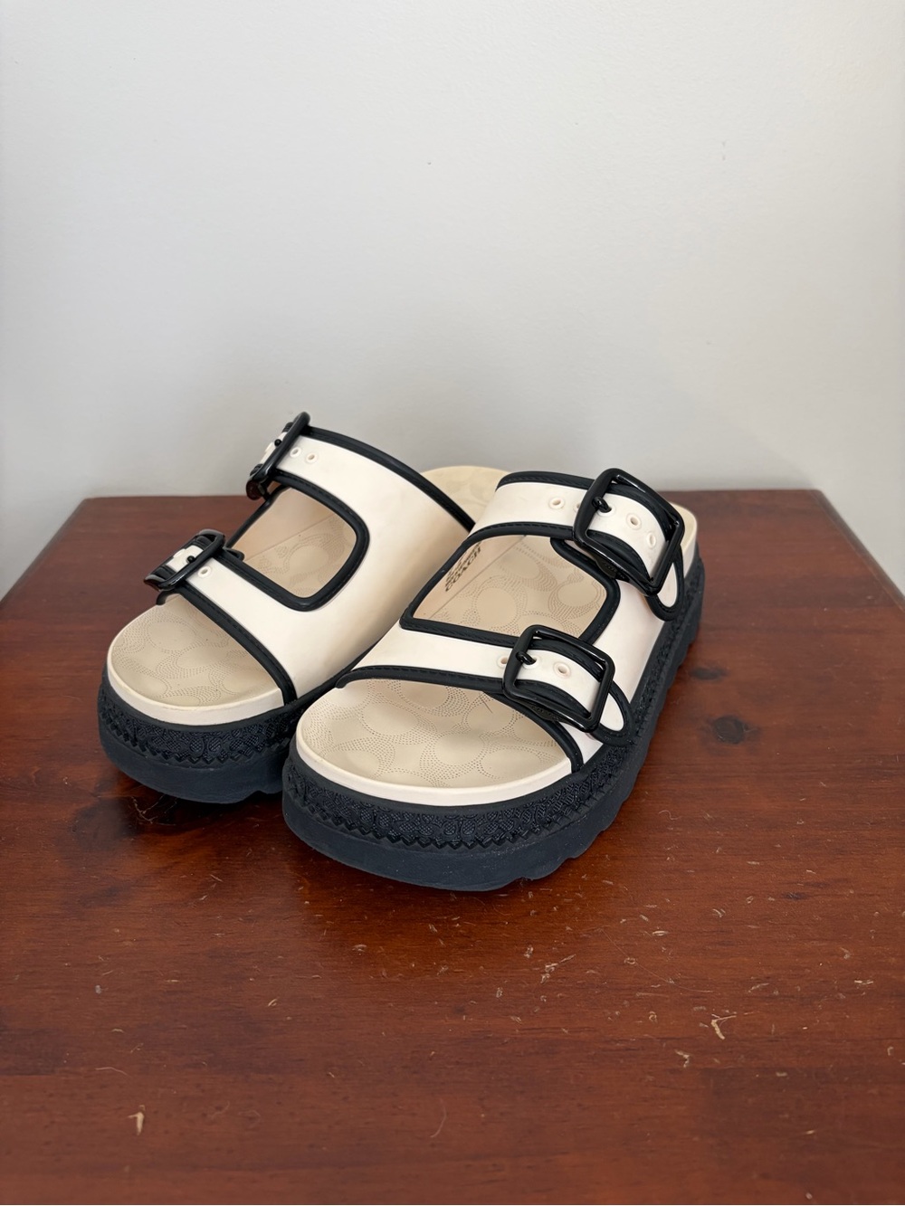 Coach Lainey Sandal - Picture 3 of 11